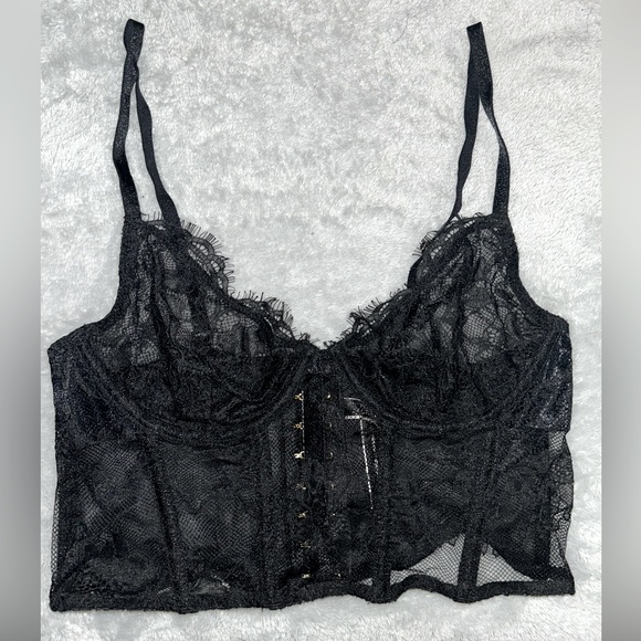 Black Victoria’s Secret Lace Corset Bra - Picture 3 of 4